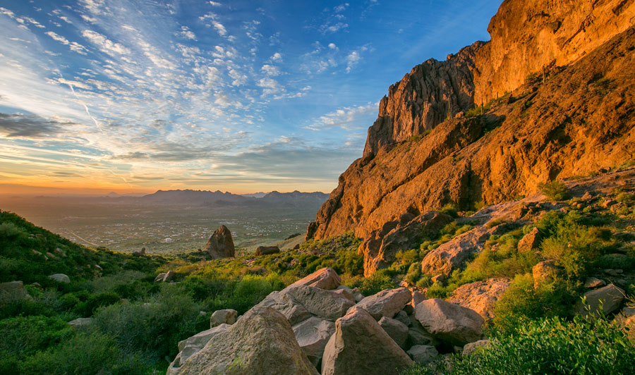 Am Fuße der Superstition Mountains | Blick auf Mesa von den Superstition Mountains