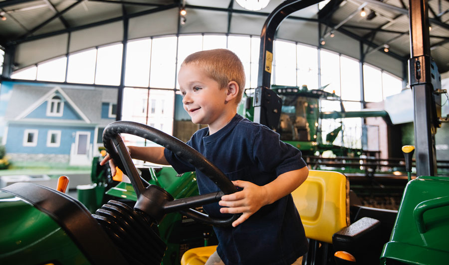 Moline | John Deere Pavillon in Moline