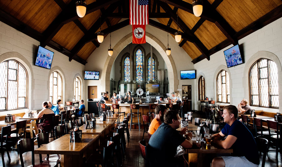 Angesagter Brewpub in Detroits ehemaliger Kirche