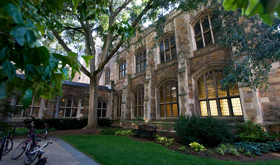 Malerischer Campus der University of Michigan in Ann Arbor