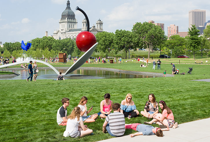 Spoonbridge and Cherry