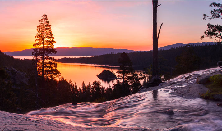 South Lake Tahoe, Eagle Falls mit Blick auf Fannette Island