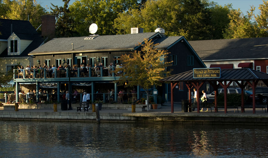 Finger Lakes: Restaurant in Pittsford