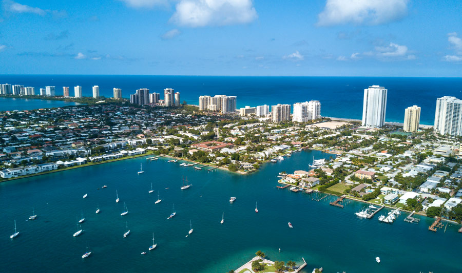 Wasserstraßen, Yachten, Palmen und der Atlantik: The Palm Beaches