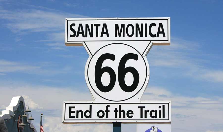 Am Santa Monica Pier endet die Route 66.