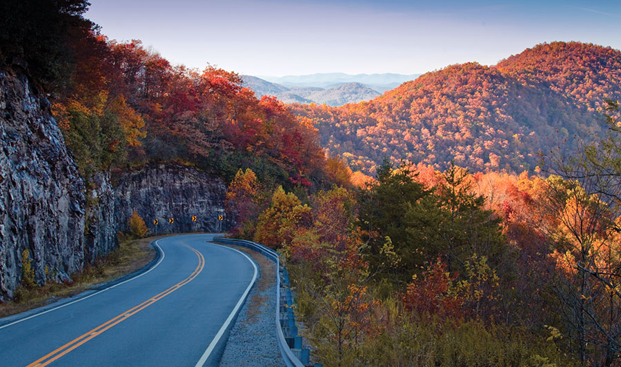 Malerische Goegia Mountains: HogPen Gap Overlook auf dem Hwy 348