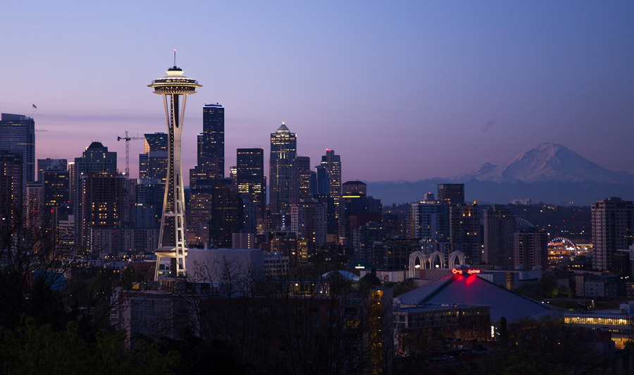 Seattle's Skyline bei Nacht