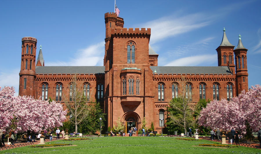 Smithsonian Castle | Smithsonian Castle, Washington, DC